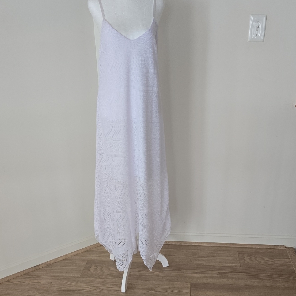 Rue21 White Polyester Garment Label